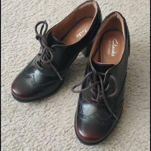 Clarks vintage booties